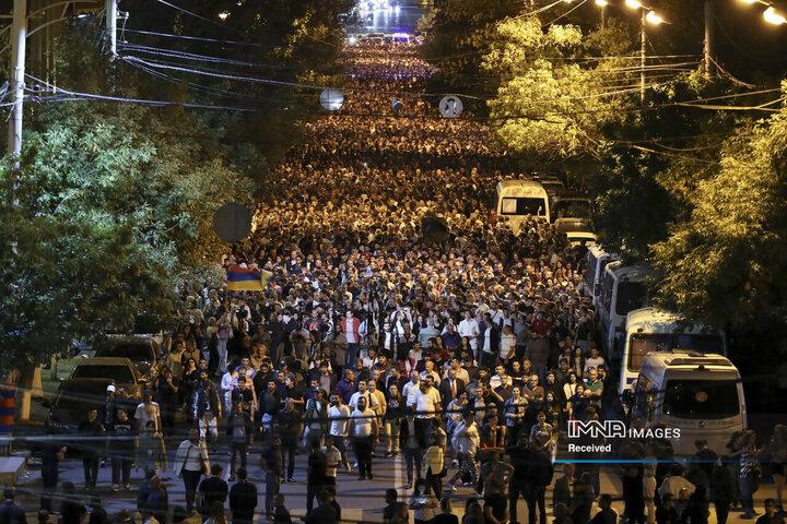 تظاهرات علیه نیکول پاشینیان نخست وزیر در ایروان