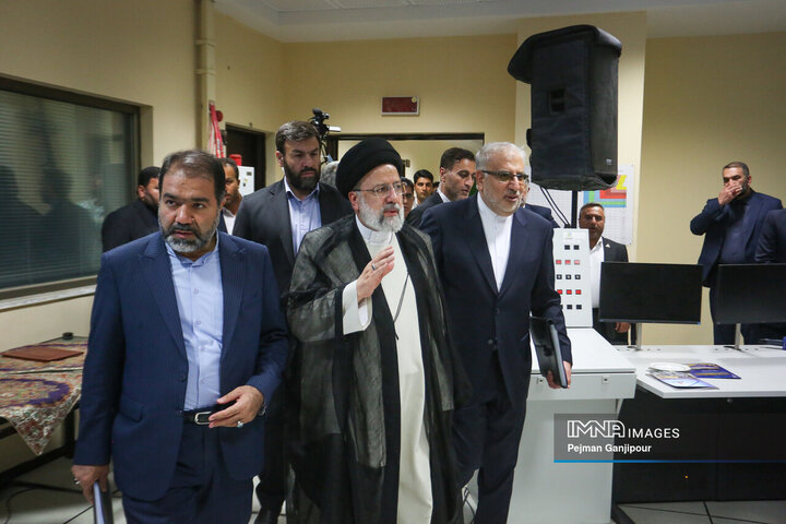 افتتاح واحد تصفیه گازوئیل پتروپالایش اصفهان با حضور رئیس جمهور