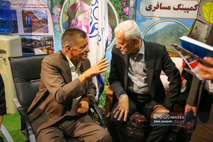 بازدید شهردار اصفهان از سیزدهمین نمایشگاه بین‌المللی گردشگری