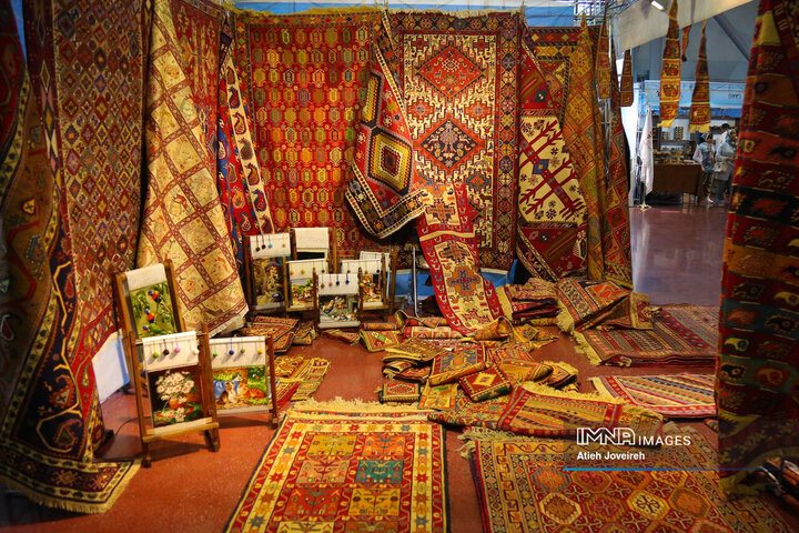 13th Handicrafts Exhibition in Isfahan Showcases Iran's Rich Artistic Heritage
