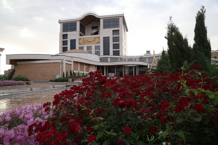 ارائه خدمات در سطح ملی ضرورت دارد/ بهرهبرداری از سایت پشتیبانی شهرداری قم ارائه خدمات در سطح ملی ضرورت دارد/ بهرهبرداری از سایت پشتیبانی شهرداری قم