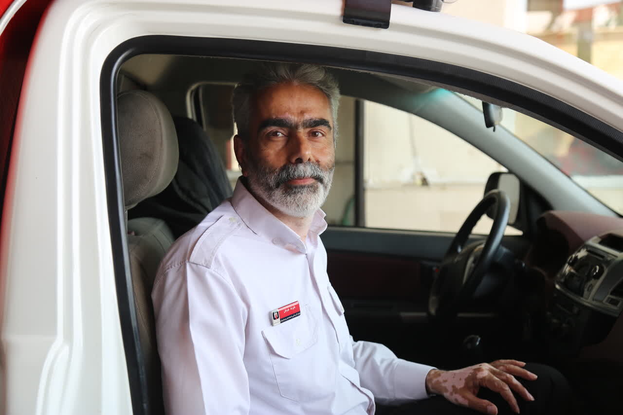 نجات انسان شغل من است