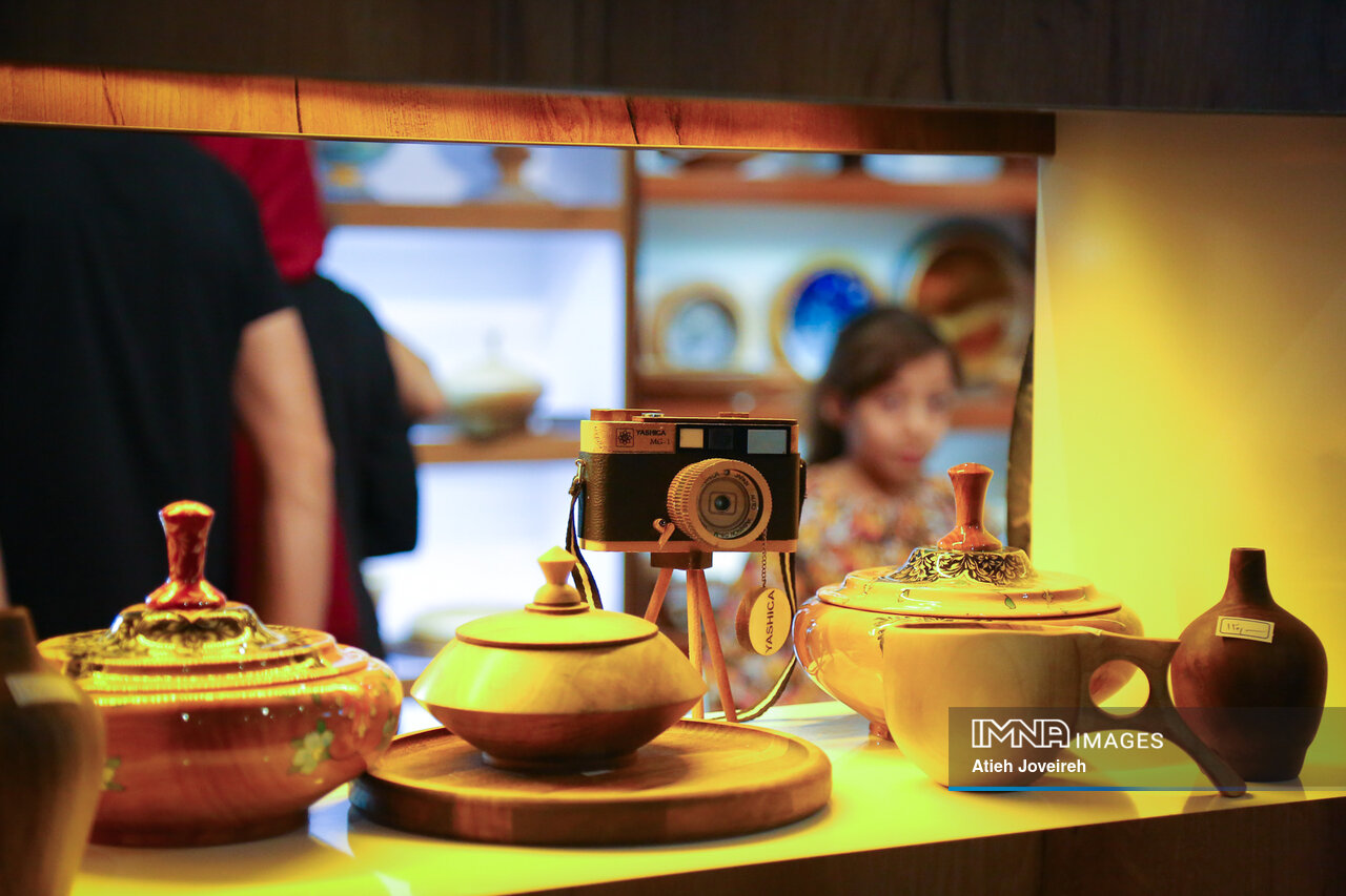 گردشگری و صنایع دستی، ۲ بال پرواز اقتصاد محلی