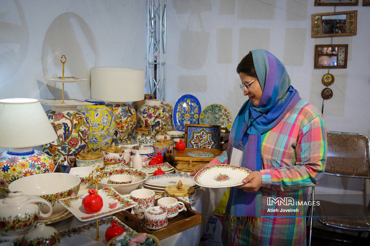 ایران در جایگاه سوم تولید صنایع دستی / هنرمندان چشم انتظار حمایت مسئولان