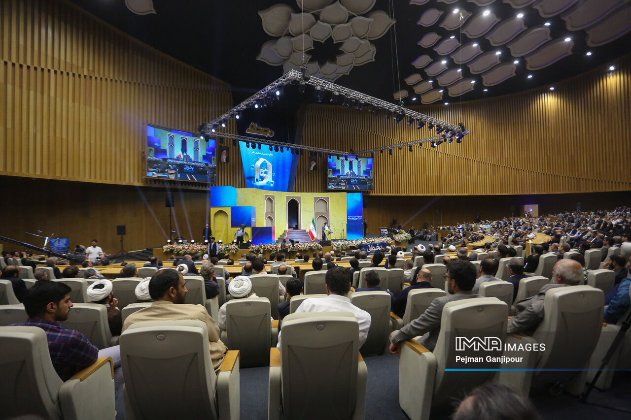 Iranian president emphasized urgent need for practical, beneficial scientific knowledge in today's societies