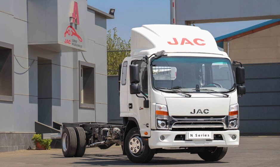 آشنایی با یکی از بهترین کامیونتهای ایران