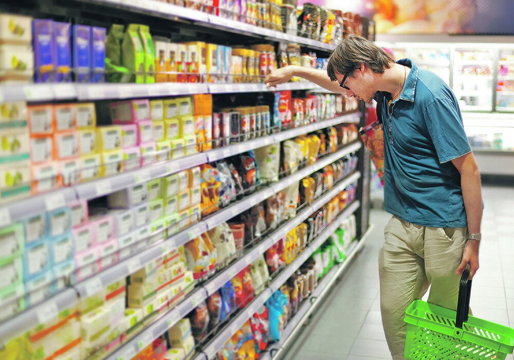 قفسههای پر و جیبهای خالی / تورم در روسیه همچنان بالاست