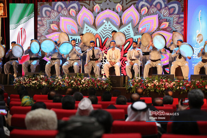 اولین جشنواره موسیقی "سنه" ویژه اقوام ایرانی در سنندج