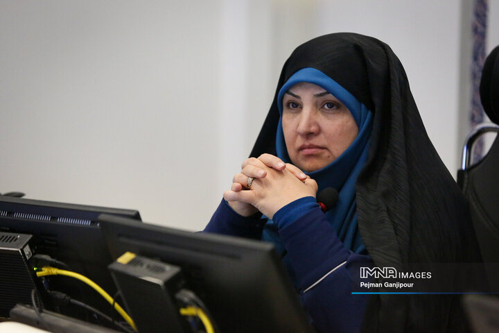 نقش زنان در اداره توسعه شهر واکاوی می‌شود/ اجرای طرح «کرامت مادری» در مدیریت شهری اصفهان