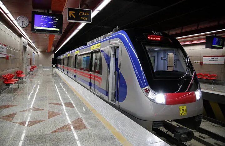 خدمت‌رسانی رایگان مترو شیراز برای دانش‌آموزان و دانشجویان تا بیستم مهرماه
