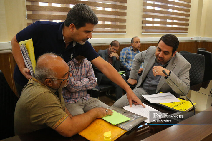 کمیته نظارتی شورای شهر در منطقه 8 شهرداری اصفهان