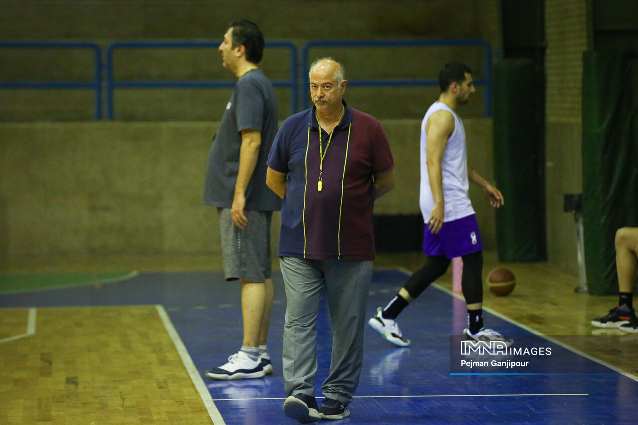 لیگ دشواری پیشروی ما است / ذوبآهن میلیاردی نیست اما پتانسیل بالایی دارد