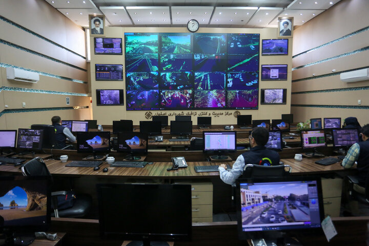 آخرین وضعیت ترافیک اصفهان امروز شنبه ۸ شهریور ۱۴۰۴ | گزارش لحظه‌ای خیابان‌ها و بزرگراه‌ها