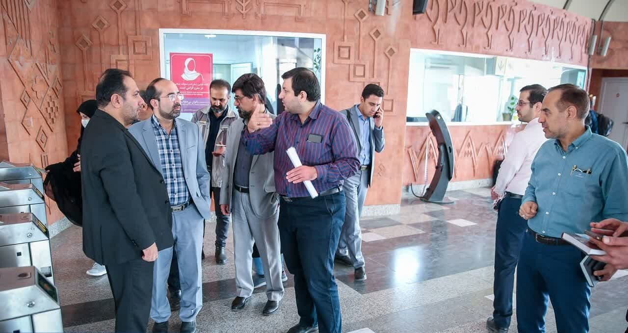 فرهنگسازی استفاده از حملونقل عمومی برای گروههای مختلف با ایجاد تسهیلات