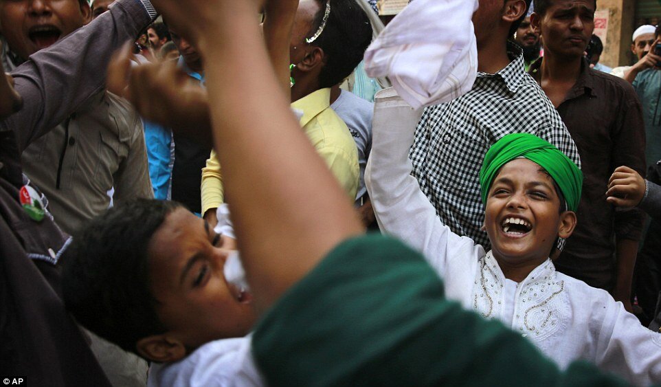 سنتهای مختلف جشن میلاد پیامبر اسلام (ص) در جهان اسلام