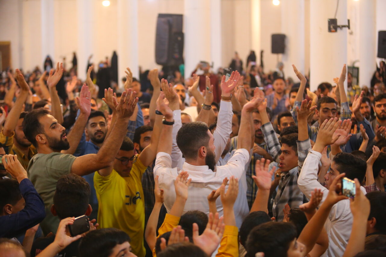 حرم حضرت زینب اختالرضا(ع) میزبان ارادتمندان پیامبر(ص) شد+ تصاویر