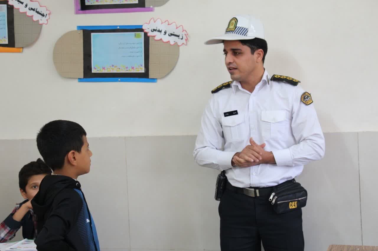 ارتقای فرهنگ ترافیک، با آموزش دانشآموزان در منطقه ۱۱ شهرداری اصفهان