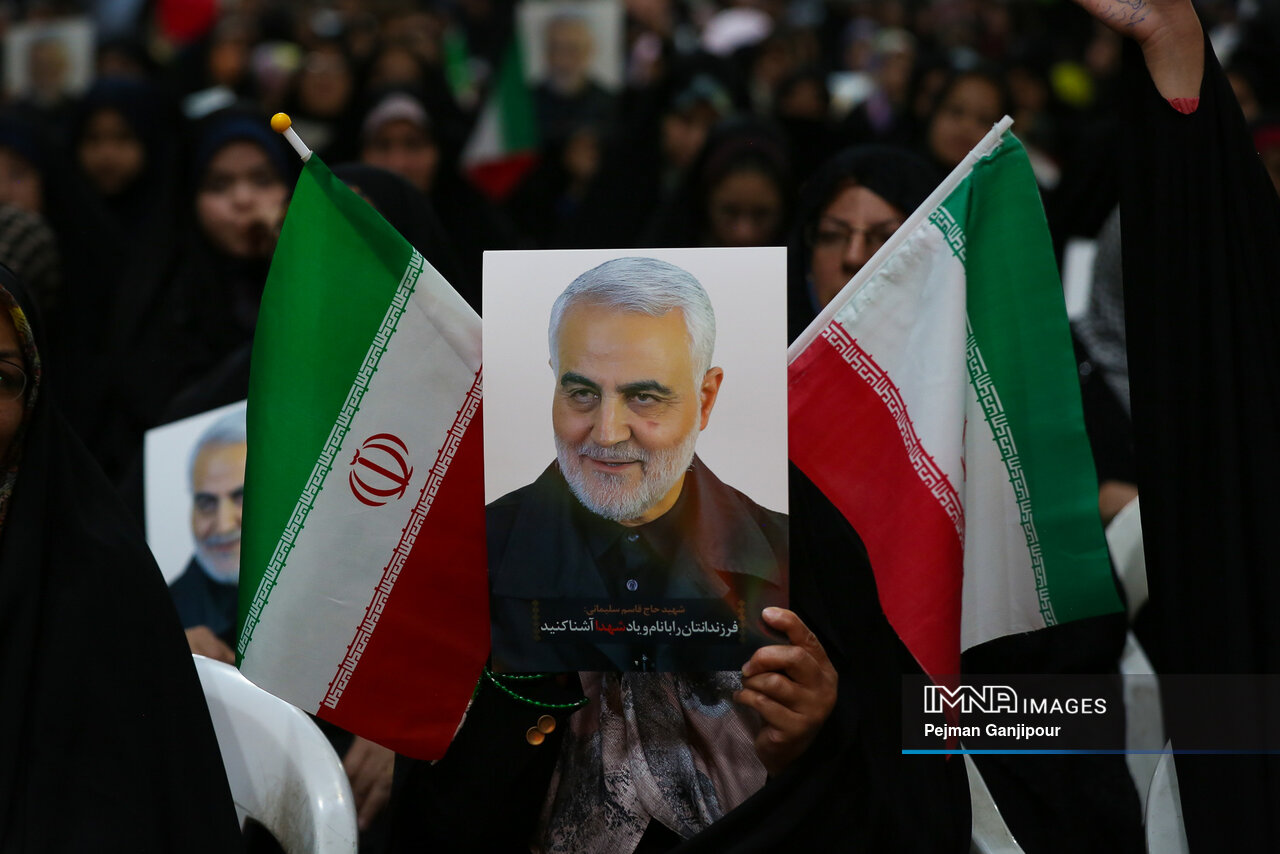 حاج قاسم سلیمانی