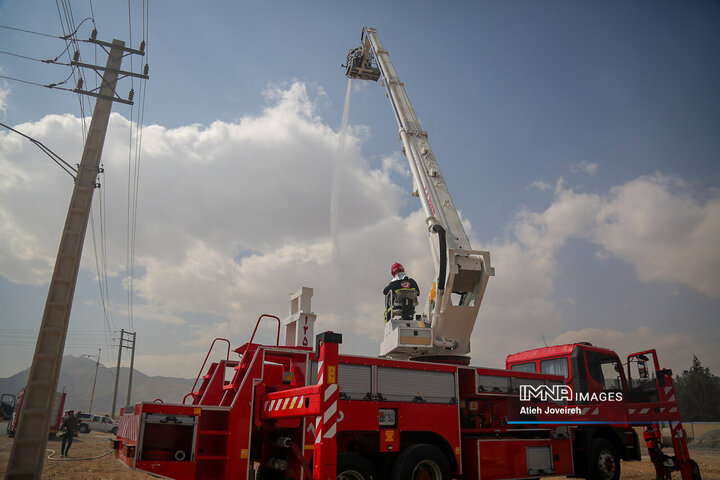 نجات ۱۲۸ شهروند از حریق و حوادث توسط آتش‌نشانان اصفهان/ افزایش ۷۷ درصدی حبس در آسانسور