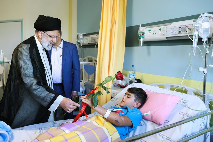 افتتاح بیمارستان تخصصی و فوق‌تخصصی کودکان حکیم با حضور آیت‌الله رئیسی