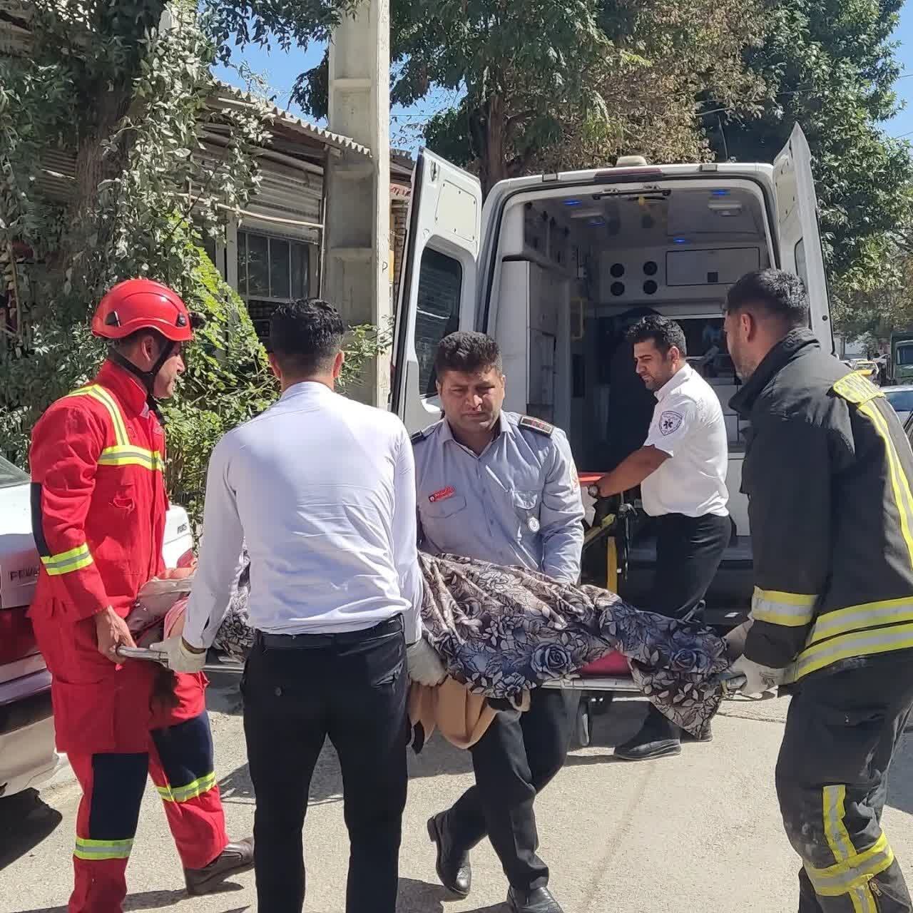 سقوط از ارتفاع در شهر کرمانشاه یک مصدوم برجای گذاشت
