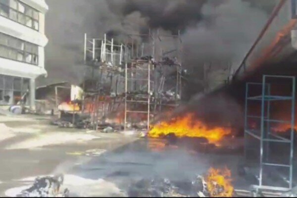 آتش‌سوزی در شهرک صنعتی در بناب با ۵ مصدوم