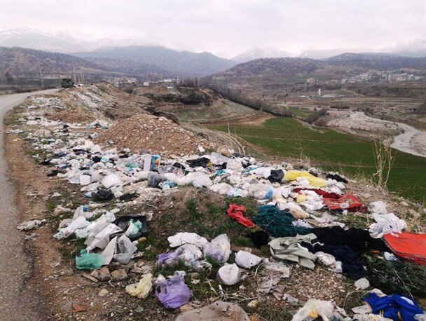 دفن زباله در شهرستان لنده غیر اصولی است