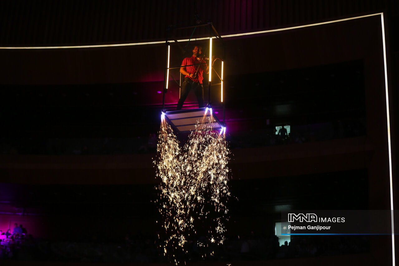 پروانهها بر فراز اصفهان به پرواز درآمدند