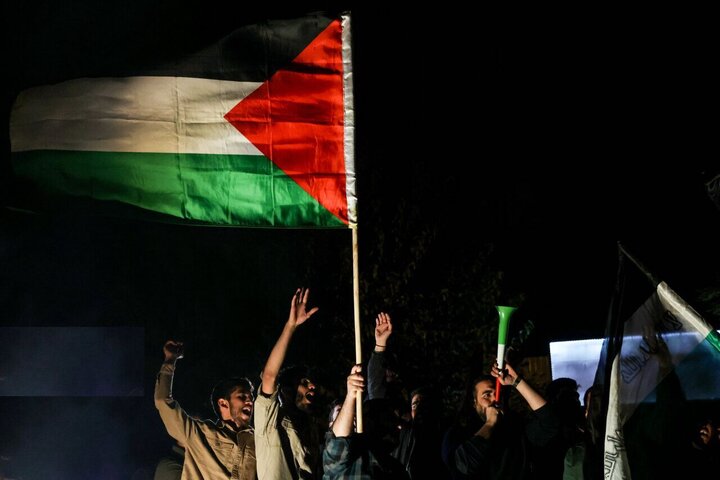 شادی مردم ایران در پی پیروزی مقاومت فلسطین در عملیات طوفان الاقصی