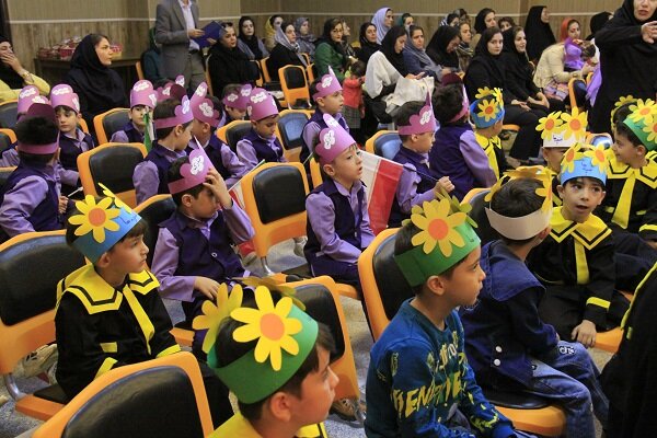 ۳۰ هزار نوآموز کردستانی بهار تعلیم و تربیت را جشن گرفتند