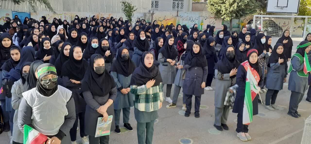 نواختن زنگ همبستگی با دانشآموزان فلسطین در مدارس کهگیلویه و بویراحمد