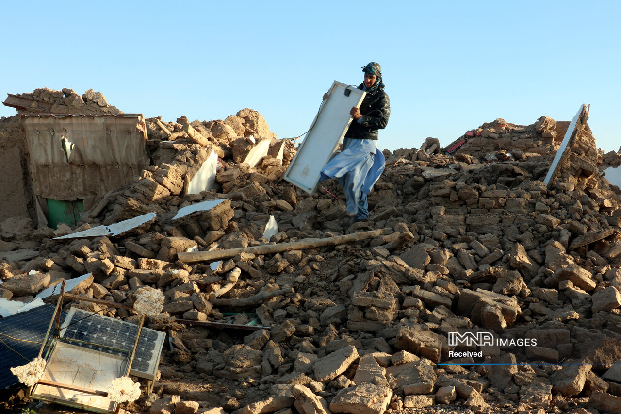 خدمت‌رسانی هلال‌احمر خراسان شمالی در ۱۰ روستای زلزله‌زده افغانستان
