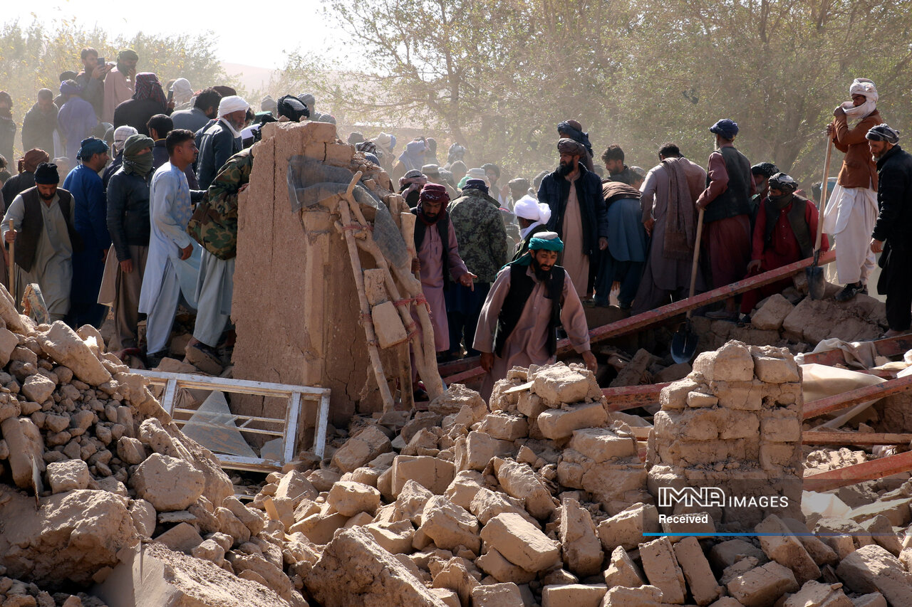 آوارهای ناتمام زلزله هرات