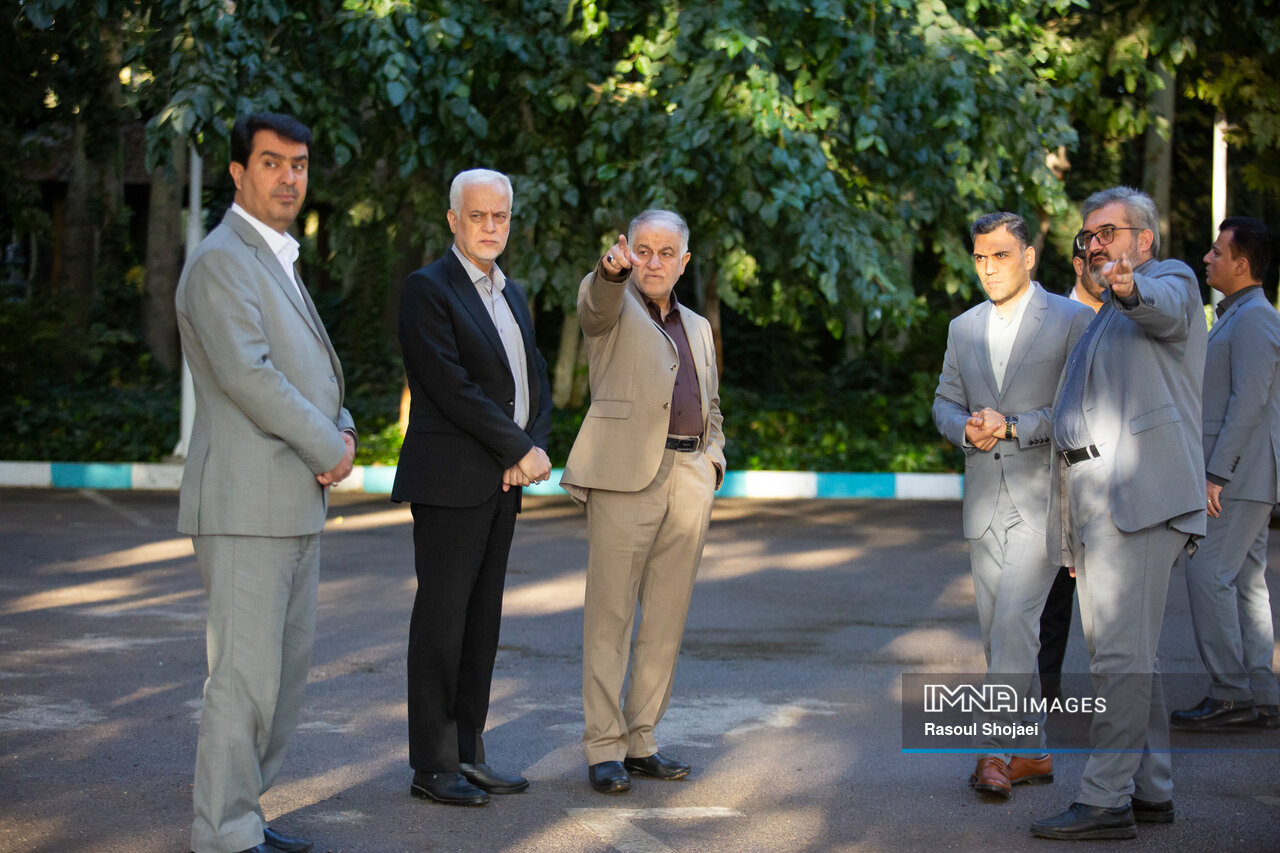 بازدید شهردار و رئیس شورای شهر اصفهان از باشگاه شماره یک شهرداری