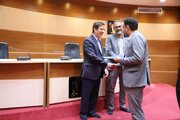 تجلیل از کارمندان نمونه شهرداری قم