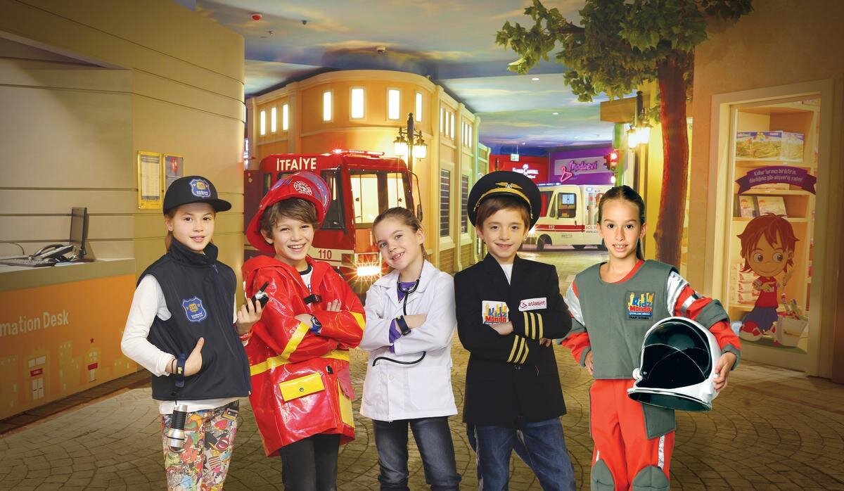 کیدزانیا؛ شهری تحت حکمرانی کودکان