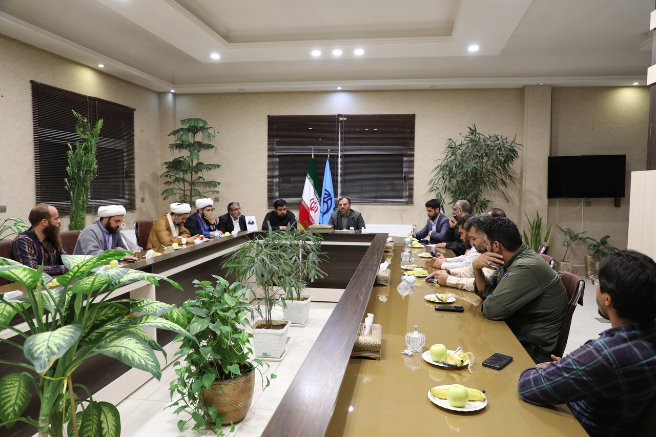 فعالیتهای مقطعی و تبلیغاتی چارهساز مشکلات محلات نیست