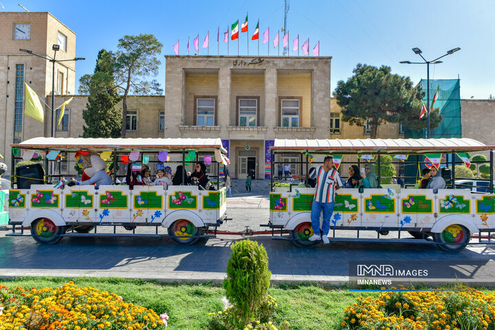 کاهش بحران‌ها با پیوند کودکان و سالمندان در جشنواره فیلم‌های کودک و نوجوان