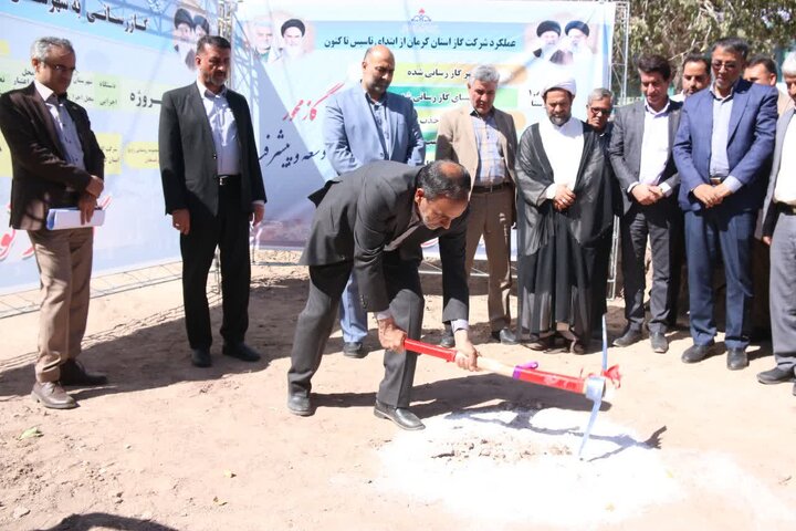 عملیات اجرایی پروژه گازرسانی به ۱۰۰۰ خانوار در رفسنجان آغاز شد