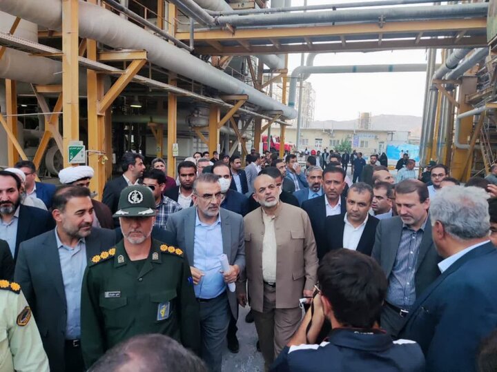 بخش جدید کارخانه کربنات سدیم فیروزآباد با حضور وزیر کشور به بهره‌برداری رسید