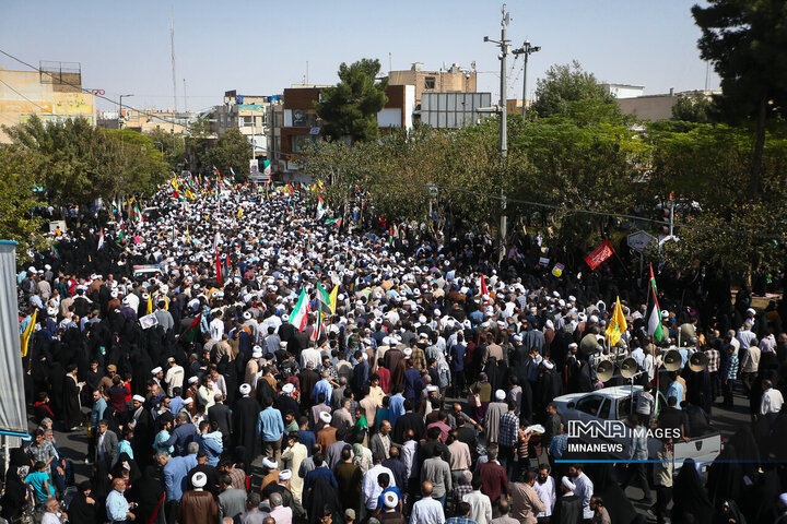 راهپیمائی مردم قم در حمایت از مردم فلسطین
