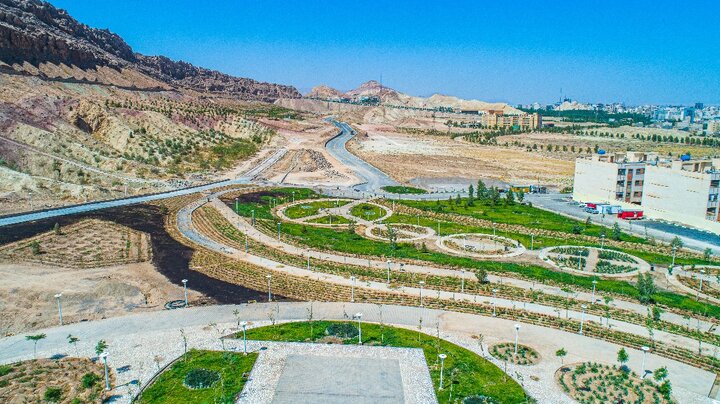 هزینه ۳۰۰ میلیارد ریالی برای توسعه فضای سبز بوستان خضر نبی (ع) قم / تکمیل باغ گیاه‌شناسی