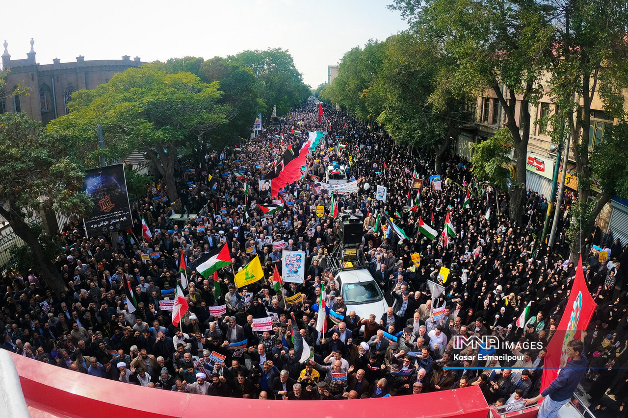 حضور پرشور مردم تبریز در راهپیمائی حمایت از مردم مظلوم فلسطین