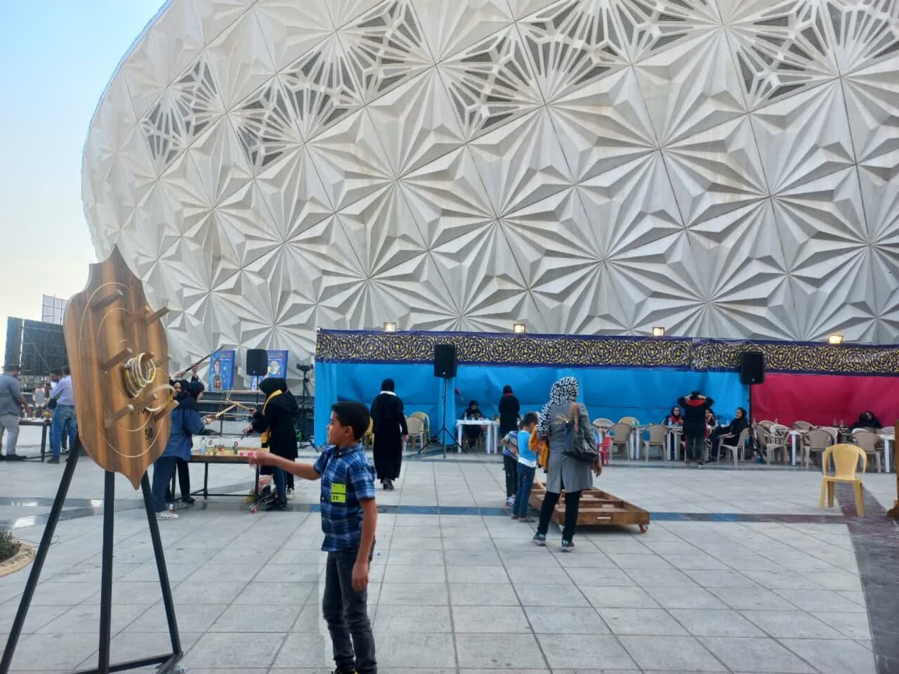 وقتی دهه نودیها سالن اجلاس اصفهان را قُرُق کردند