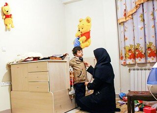 فراز و نشیب مادران شاغل / همراه آنها باشیم