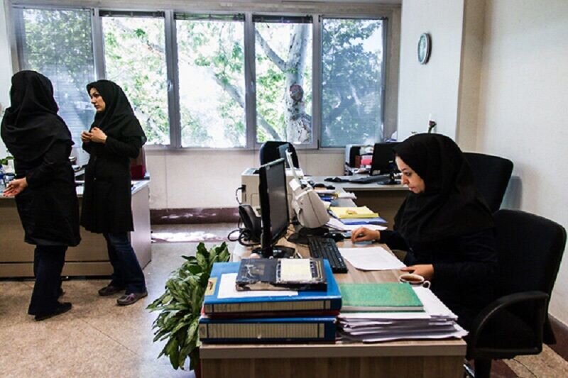 فراز و نشیب مادران شاغل / همراه آنها باشیم