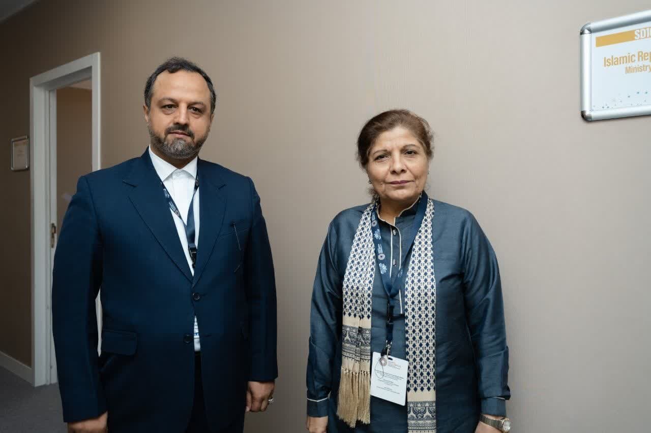 حضور وزیر اقتصاد در مجمع سالانه بانک جهانی / تلاش برای گسترش دیپلماسی منطقهای