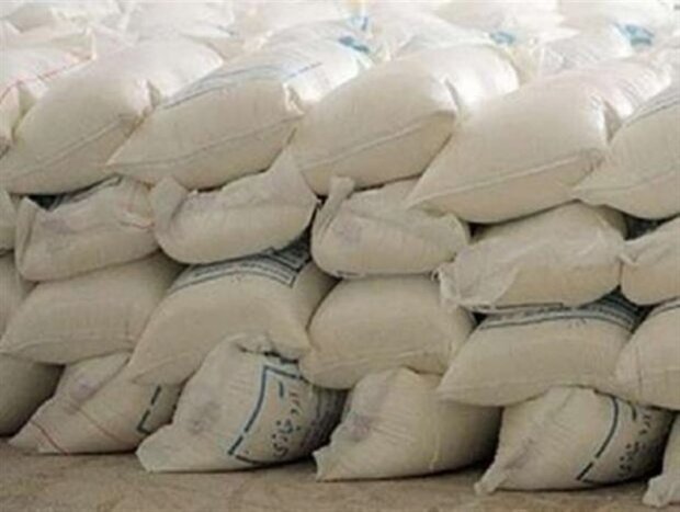 ۵۰ تن آرد قاچاق در دیواندره کشف شد