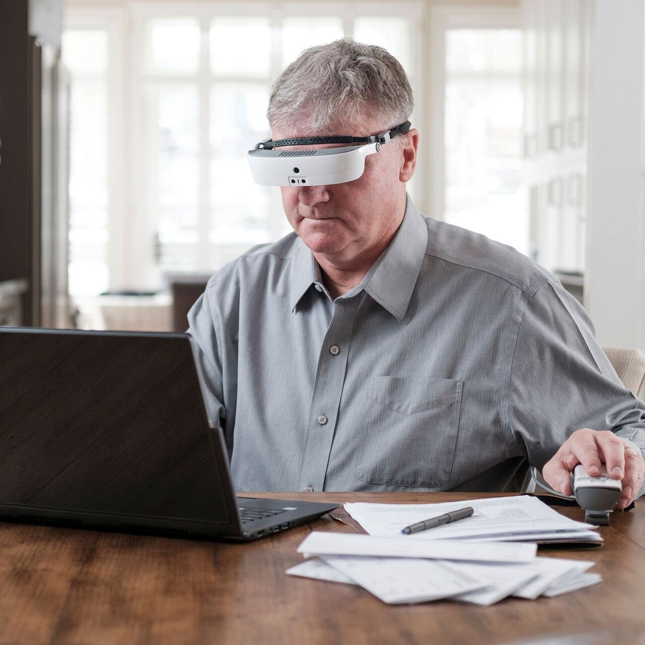بهره‌گیری از جدیدترین تکنولوژی‌ها برای کمک به نابینایان