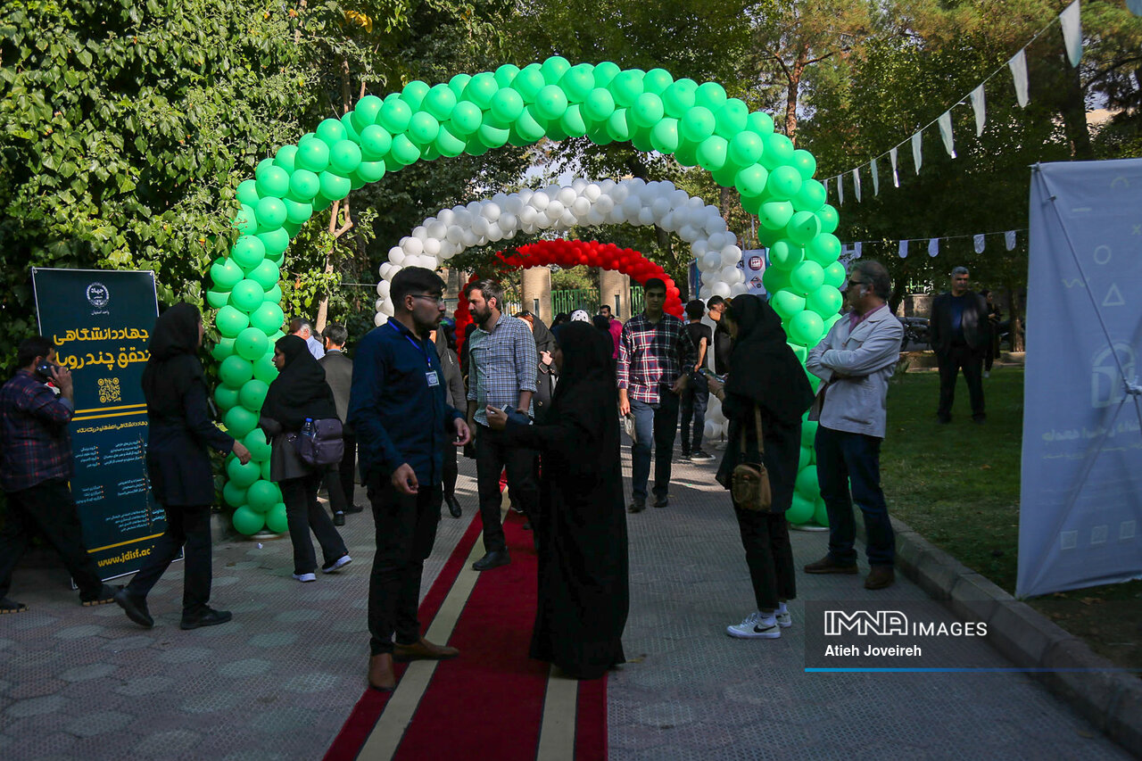 شکوفایی فرهنگ دانشجویی در آئین استقبال از نودانشجویان
